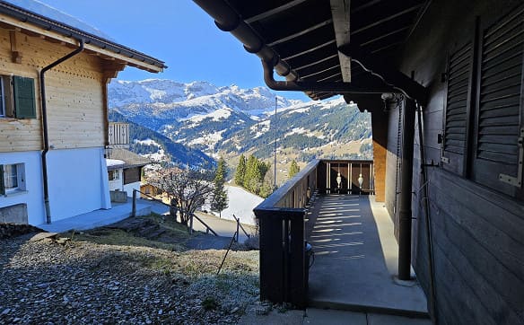Immobilie in Lenk Im Simmental - Chalet Bärgstübli am Bühlberg mit wunderbarer Aussicht auf die Berge - Bild 9