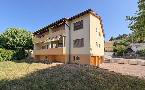 Immobilie in Oeschgen - Charmante 3.5-Zimmer-Wohnung mit grosszügigen Nebenflächen - Bild 0