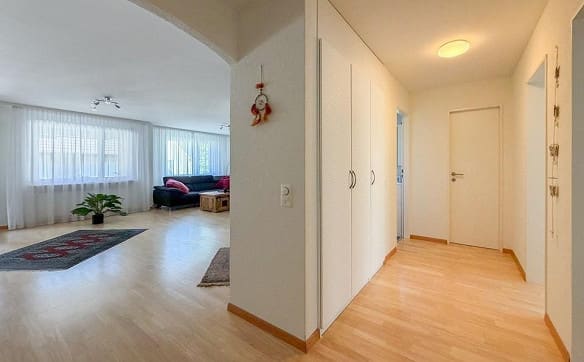 Immobilie in Oeschgen - Charmante 3.5-Zimmer-Wohnung mit grosszügigen Nebenflächen - Bild 7