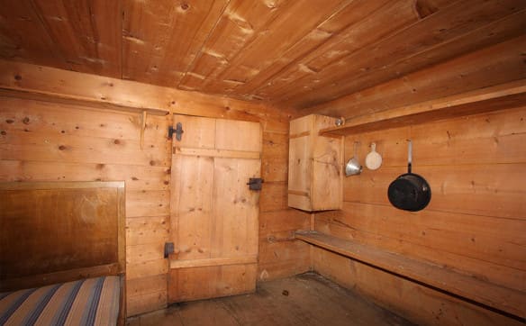 Immobilie in Rueras - Maiensäss-Hütte mit Anbau "Mises Tschamut" - Bild 3