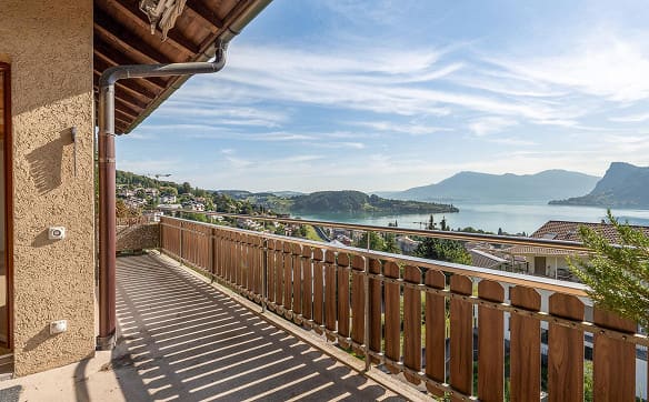 Immobilie in Hergiswil Nw - Dachmaisonette mit unverbaubarer Sicht auf See und Berge - Bild 2