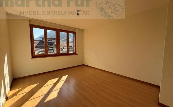 Immobilie in Wilderswil - Grosszügige 3.5-Zimmer-Dachwohnung mit Galerie - Bild 7