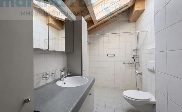 Immobilie in Wilderswil - Grosszügige 3.5-Zimmer-Dachwohnung mit Galerie - Bild 9