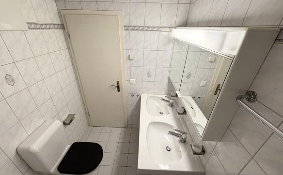 Immobilie in Buttikon Sz - 2.5 Zimmer Dachwohnung in Buttikon SZ - Bild 10