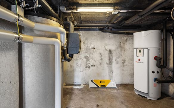 Immobilie in Auslikon - ECKHAUS MIT SEE- UND BERGSICHT SOWIE GROSSZÜGIGEM PLATZANGEBOT - Bild 21