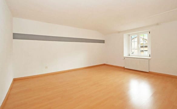 Immobilie in Mollis - Doppeleinfamilienhaus an familienfreundlicher, sonniger und zentral... - Bild 8
