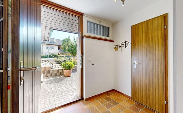 Immobilie in Glattfelden - Doppel-Einfamilienhaus mit Weitsicht grosszügigem Garten - Bild 1