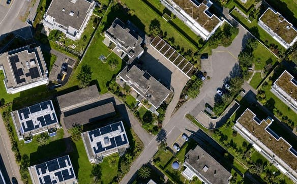 Immobilie in Wetzikon Zh - "Aussergewöhnlich grosszügiges 7.5-Zimmer mit Südgarten und vielsei... - Bild 2