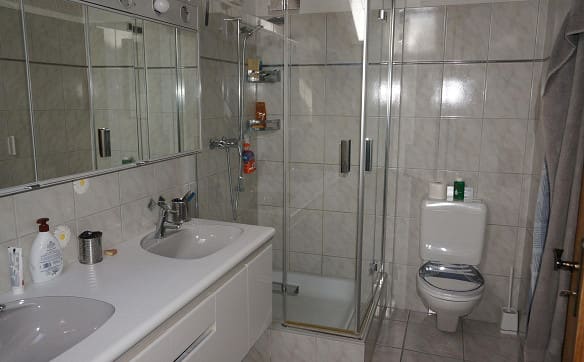 Immobilie in Bazenheid - 5.5-Zimmer-Dachwohnung mit Weitsicht, Balkon und Doppel-Tiefgarage - Bild 7