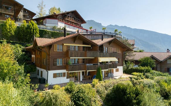 Immobilie in Gunten - ImmoWyss -  Wohnen über dem Thunersee mit traumhafter Panoramasicht - Bild 0