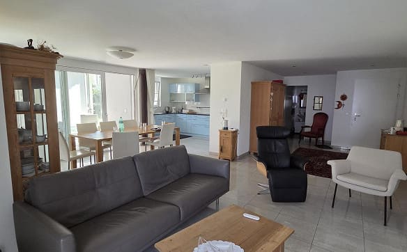 Immobilie in Azmoos - Einmalige Gelegenheit in Azmoos 4.5 Zimmer-Gartenwohnung zu verkaufen - Bild 1