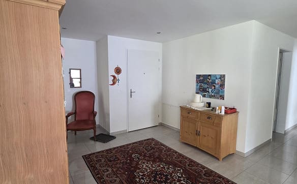 Immobilie in Azmoos - Einmalige Gelegenheit in Azmoos 4.5 Zimmer-Gartenwohnung zu verkaufen - Bild 4