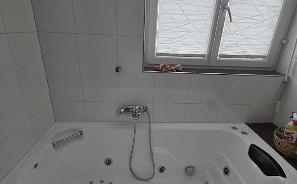 Immobilie in Azmoos - Einmalige Gelegenheit in Azmoos 4.5 Zimmer-Gartenwohnung zu verkaufen - Bild 9