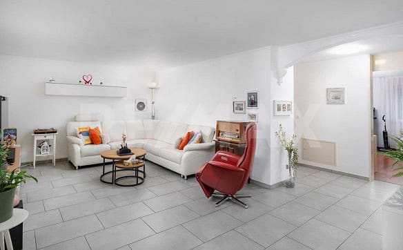Immobilie in Reichenburg - Gepflegte 4.5-Zimmerwohnung mit grossem Balkon in  zu kaufen! - Bild 4