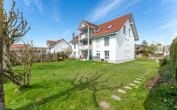 Immobilie in Schötz - E ganze Stock för sech: sonnegi Familiewohnig - Bild 1