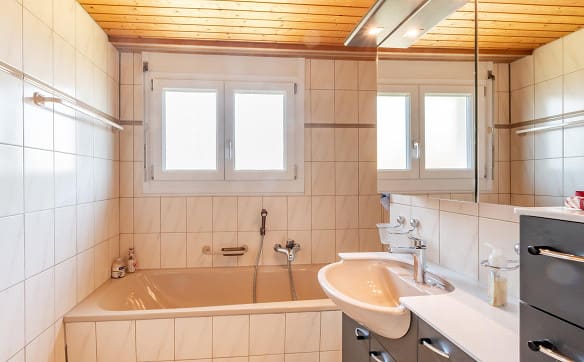 Immobilie in Amriswil - Wohnen mit rustikalem Charme und Blick ins Grüne - Bild 12