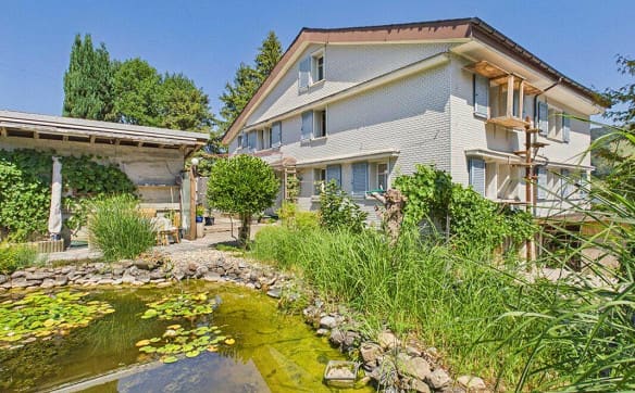 Immobilie in Ebnat-kappel - Wohnhaus mit grossem Biotop, Garage und zwei Mehrzweckgebäuden - Bild 0