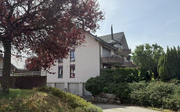 Immobilie in Siselen Be - preis-werte und schöne Parterrewohnung in Siselen nahe Station BTI - Bild 0
