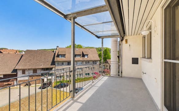 Immobilie in Bülach - ZENTRAL WOHNEN MIT CHARME UND GROSSZÜGIGEM RAUMANGEBOT - Bild 0