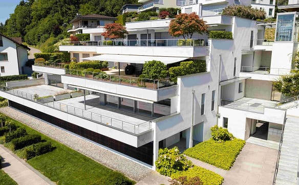 Immobilie in Risch - Grosszügige Terrassenwohnung mit Atelier – Wohnen & Arbeiten in Risch - Bild 0