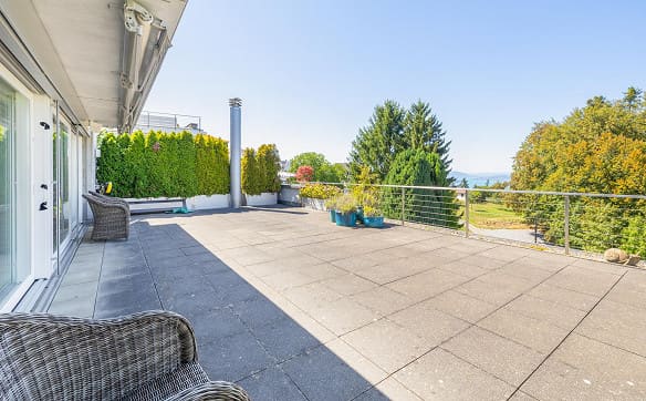 Immobilie in Feusisberg - Geniessen Sie das perfekte Zusammenspiel von Natur und Architektur - Bild 1