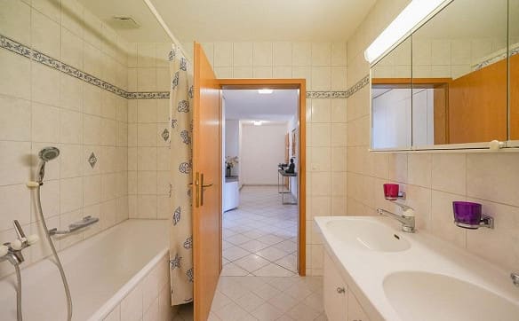 Immobilie in Gipf-oberfrick - Gepflegte 4.5 Zimmer-Wohnung mitten im Dorf - Bild 5