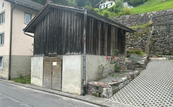 Immobilie in Schwanden Gl - Zuhause mit Aussicht: Finanzierbares Einfamilienhaus im Dorfkern - Bild 12