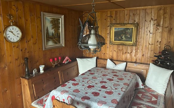 Immobilie in Schwanden Gl - Zuhause mit Aussicht: Finanzierbares Einfamilienhaus im Dorfkern - Bild 9