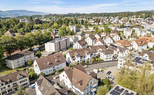 Immobilie in Rüti Zh - Zentral wohnen - 4,5-Zimmerwohnung im Herzen von Rüti ZH - Bild 3