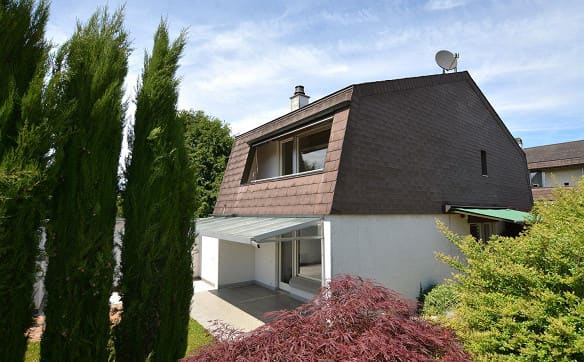 Immobilie in Schönenbuch - Charaktervolles Einfamilienhaus auf grosszügigem Grundstück - ein P... - Bild 1