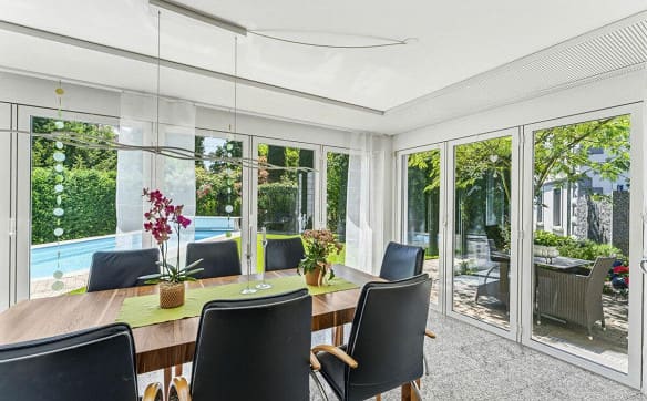 Immobilie in Dagmersellen - Modern. Grosszügig. Einzigartig. 7½-Zimmer-Einfamilienhaus mit Pool - Bild 11