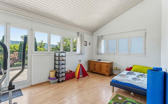 Immobilie in Dagmersellen - Modern. Grosszügig. Einzigartig. 7½-Zimmer-Einfamilienhaus mit Pool - Bild 17