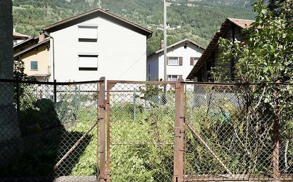 Immobilie in Ambrì - grosses 3-Zimmer Tessiner Dorfhaus mit Garten   |   grande casa tic... - Bild 1