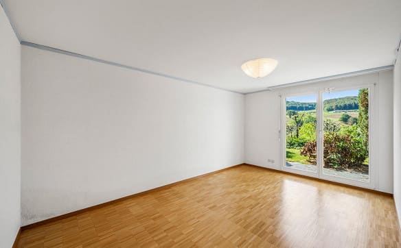 Immobilie in Zuzgen - Ruhig gelegen, weit oben: Einfamilienhaus mit Panoramablick - Bild 10