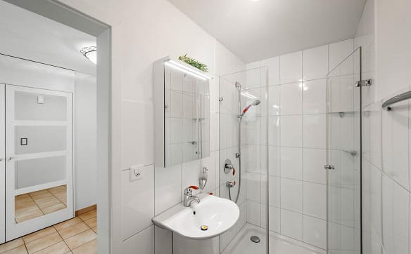 Immobilie in Zuzgen - Ruhig gelegen, weit oben: Einfamilienhaus mit Panoramablick - Bild 9