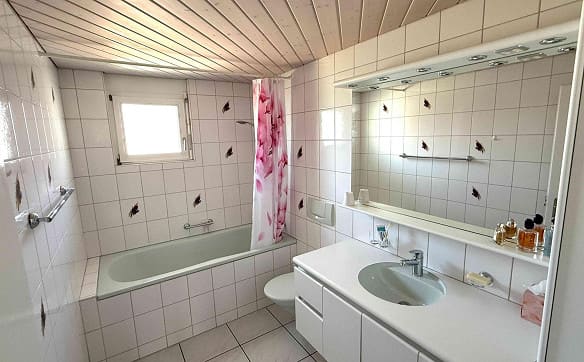 Immobilie in Schüpfen - Helle 4.5 Zimmerwohnung mit diversen Einkaufsmöglichkeiten im Haus. - Bild 6