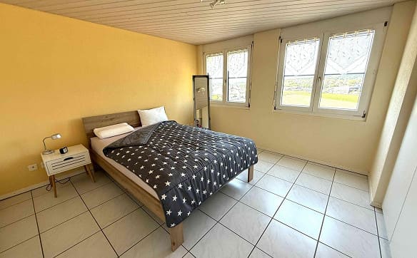 Immobilie in Schüpfen - Helle 4.5 Zimmerwohnung mit diversen Einkaufsmöglichkeiten im Haus. - Bild 7