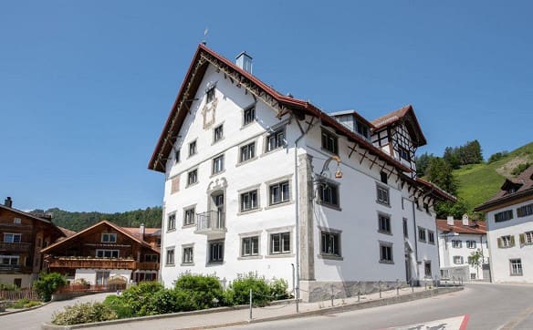 Immobilie in Grüsch - Moderne 4.5 Zimmerwohnung Nr. 4 in einem wunderschönen historischen... - Bild 0