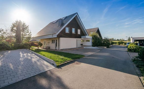 Immobilie in Uezwil - Freistehendes 6½-Zimmer Einfamilienhaus mit Wintergarten und viel U... - Bild 3