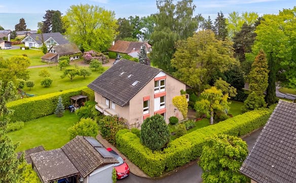 Immobilie in St-sulpice Vd - Maison mitoyenne à St-Sulpice, à quelques pas du lac Léman - Bild 1