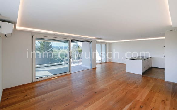 Immobilie in Kaltbach - Moderne 3 ½ Zi. EGTW, mit Teil verglastem Balkon - herrlicher Ferns... - Bild 3