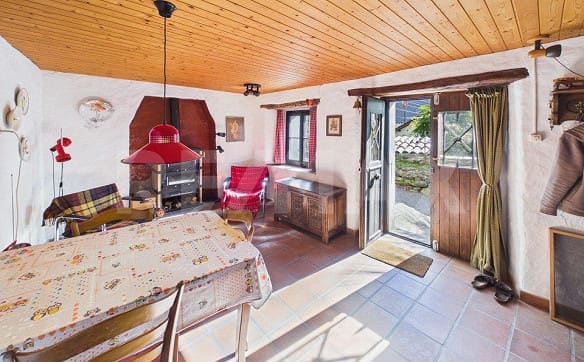 Immobilie in Mezzovico - Casa di nucleo 5 locali con giardino a Mezzovico - Bild 5