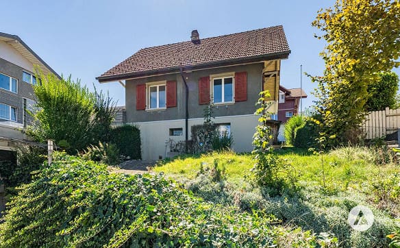Immobilie in Einigen - Einfamilienhaus mit zahlreichen (Aus)baumöglichkeiten - Bild 0