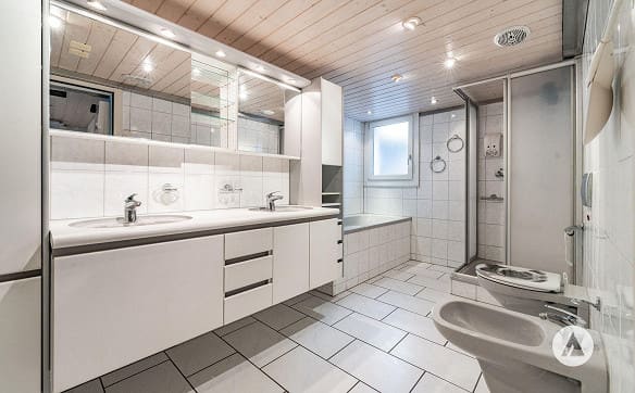 Immobilie in Einigen - Einfamilienhaus mit zahlreichen (Aus)baumöglichkeiten - Bild 10