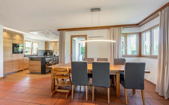 Immobilie in Gansingen - Freistehendes 6.5-Zimmer-Einfamilienhaus am Siedlungsrand mit viel ... - Bild 5