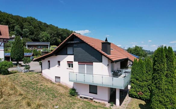 Immobilie in Herdern - Exlusives, freistehendes Einfamilienhaus mit traumhafter Aussicht - Bild 0