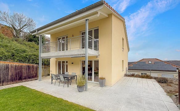 Immobilie in Metzerlen - Modernes Zuhause mit hochwertigem Ausbau & gepflegtem Gartenparadies - Bild 1