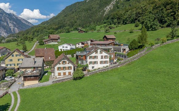 Immobilie in Ennenda - 5.5-Zi-DEFH an sonnenverwöhnter Wohnlage - Bild 12