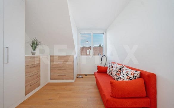 Immobilie in Rudolfstetten - Exklusive 4.5-Zimmer-Maisonette mit Galerie, Bilderbuch-Aussicht un... - Bild 7
