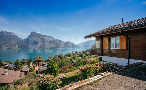 Immobilie in Faulensee - Ein kleines Zuhause mit ziemlich grosser Aussicht - Bild 2
